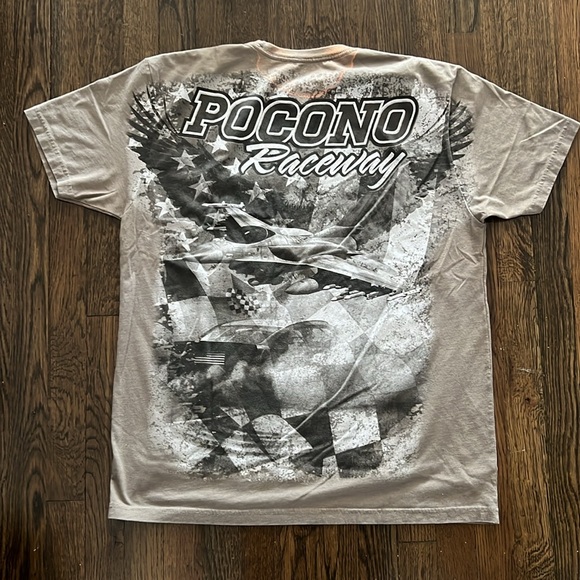 Lightly worn Pocono Raceway shirt size XL - Picture 2 of 4